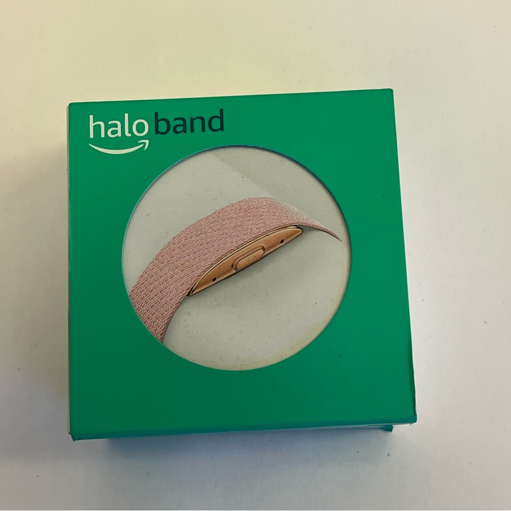 Amazon Halo Band Activity Tracker  SwimProof 24/7 Heart Rate,‎ Rose Gold/pink